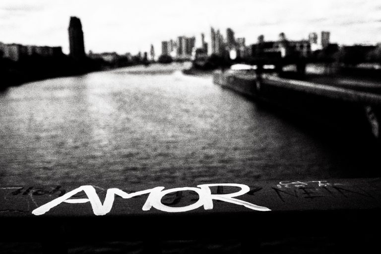 AMOR GRAFFITI VOR SKYLINE